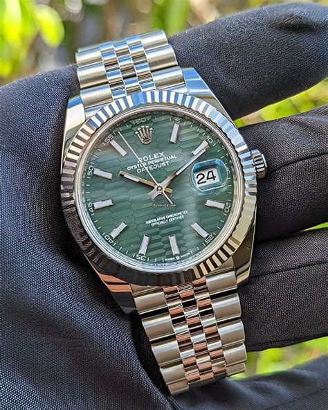 emerald green rolex|rolex datejust 41 green motif.